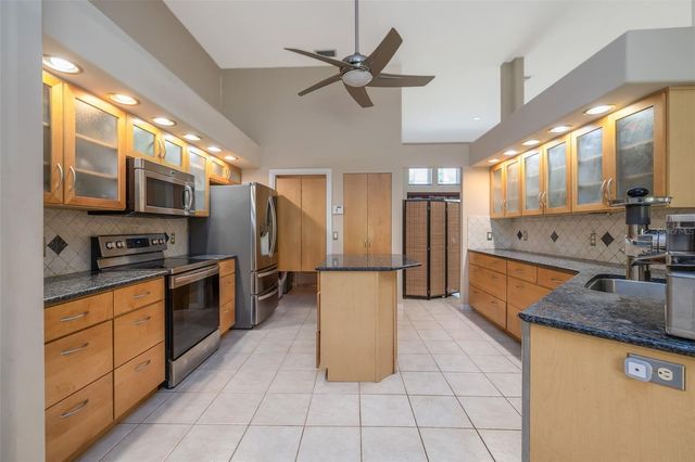6 FAIRHILL LANE, Palm Coast, FL 32137