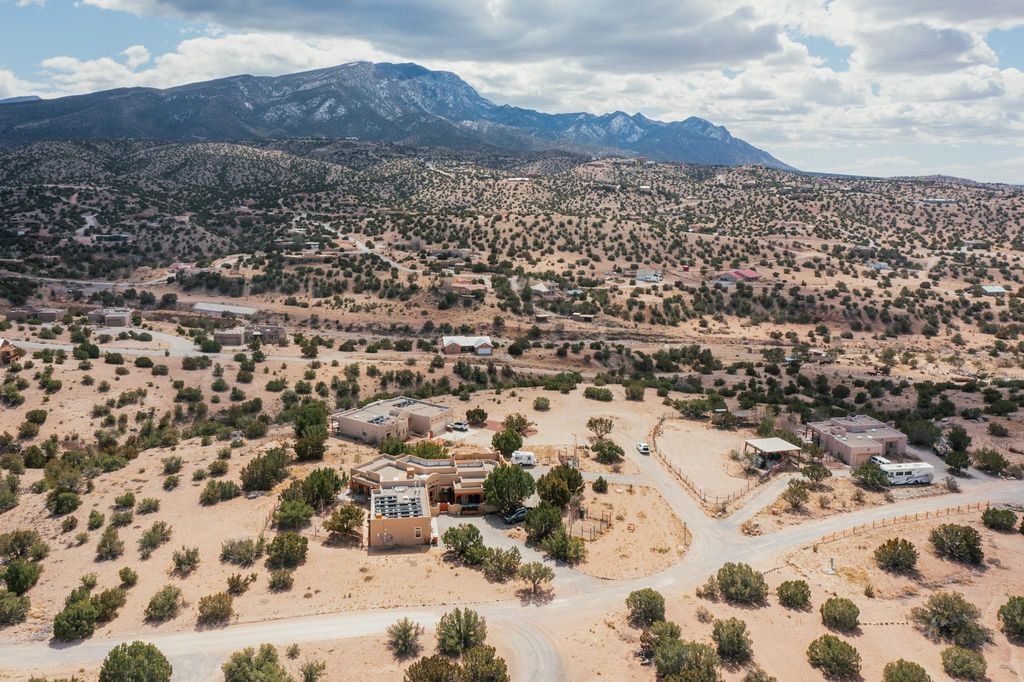 5 WINDMILL Court, Placitas, NM 87043