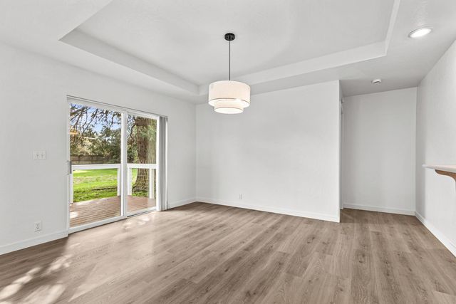 4127 Fern Valley Road, Phoenix, OR 97535