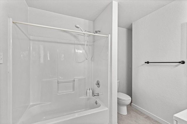 4127 Fern Valley Road, Phoenix, OR 97535