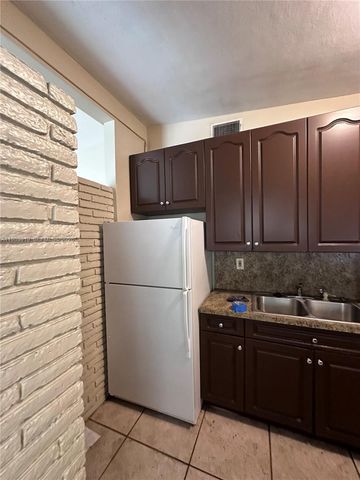 320 NW 33rd Ave, Lauderhill, FL 33311