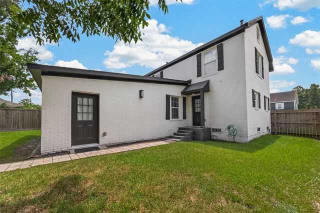 3201 Binz Street, Houston, TX 77004