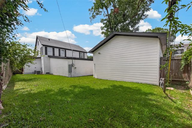 3201 Binz Street, Houston, TX 77004