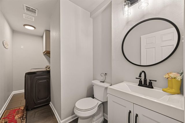 3201 Binz Street, Houston, TX 77004