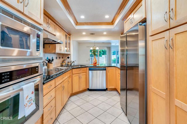 945 McHugh Court, Ventura, CA 93003