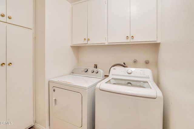 945 McHugh Court, Ventura, CA 93003