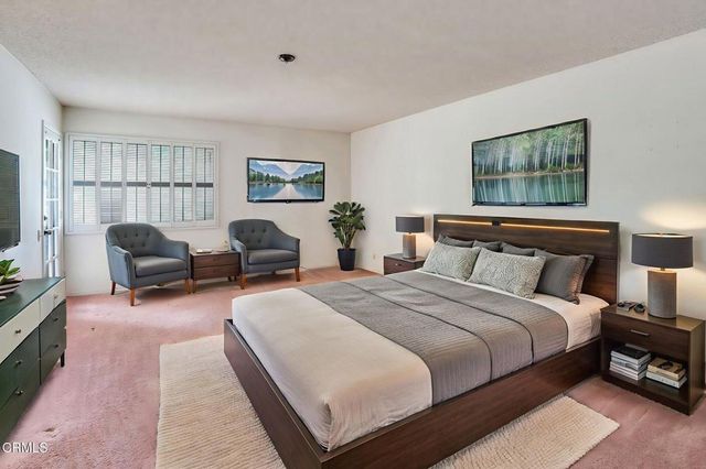 945 McHugh Court, Ventura, CA 93003