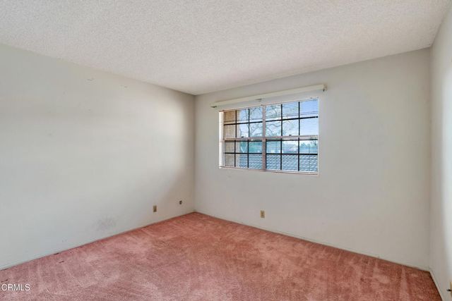 945 McHugh Court, Ventura, CA 93003