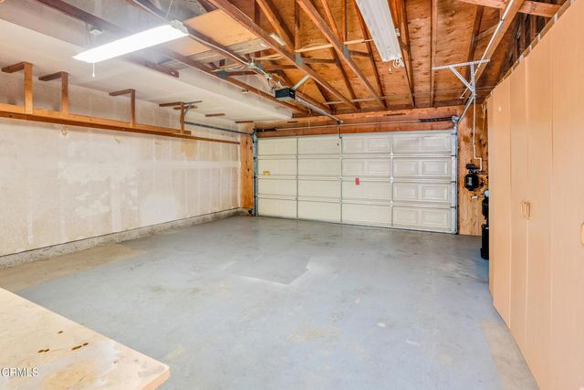 945 McHugh Court, Ventura, CA 93003