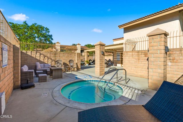 945 McHugh Court, Ventura, CA 93003