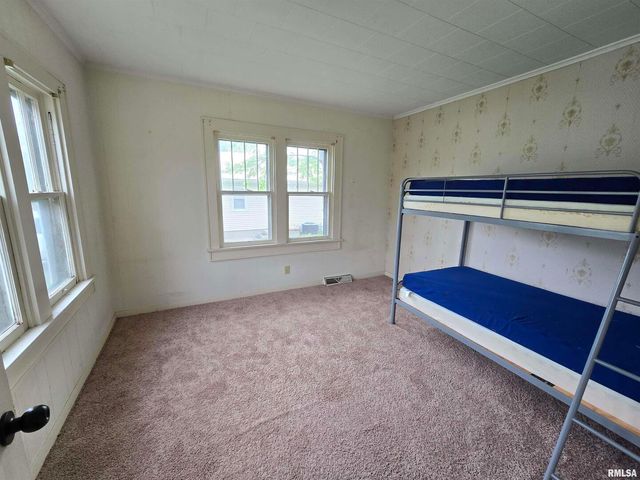 1201 E Noleman Street, Centralia, IL 62801