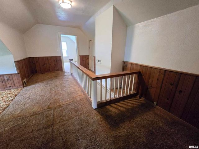 1201 E Noleman Street, Centralia, IL 62801