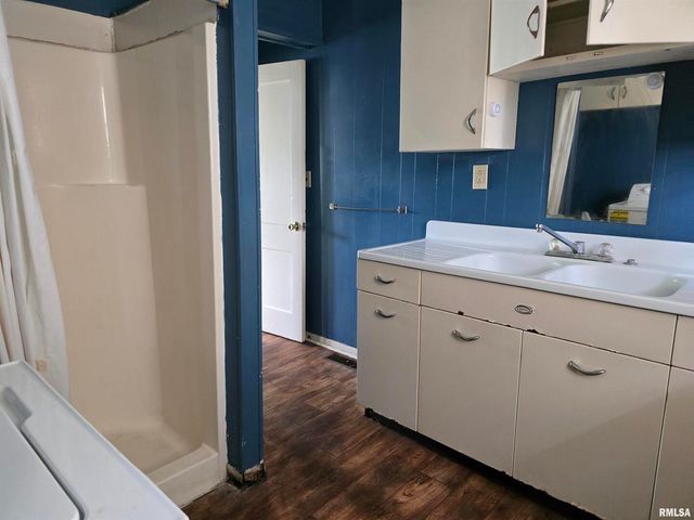 1201 E Noleman Street, Centralia, IL 62801