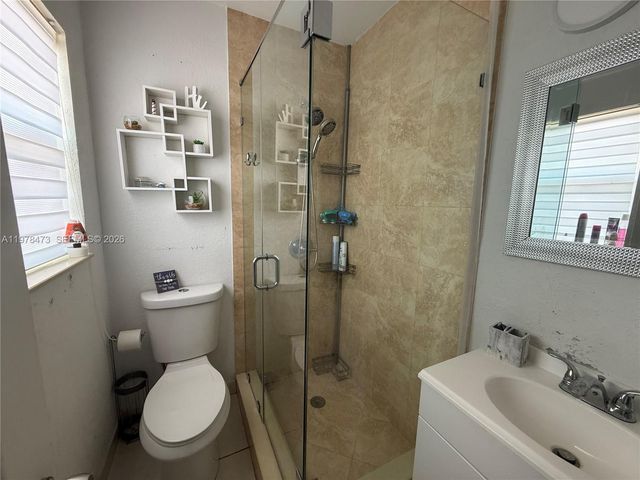 18501 NW 30th Ave, Miami Gardens, FL 33056