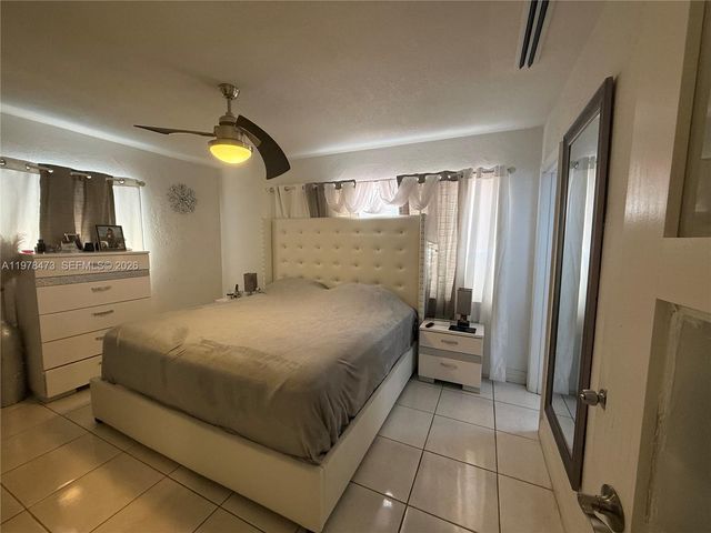 18501 NW 30th Ave, Miami Gardens, FL 33056