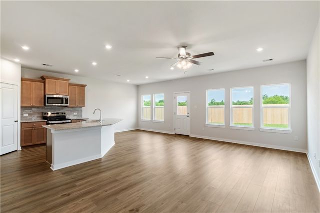 5518 Harriet Street, Bryan, TX 77807