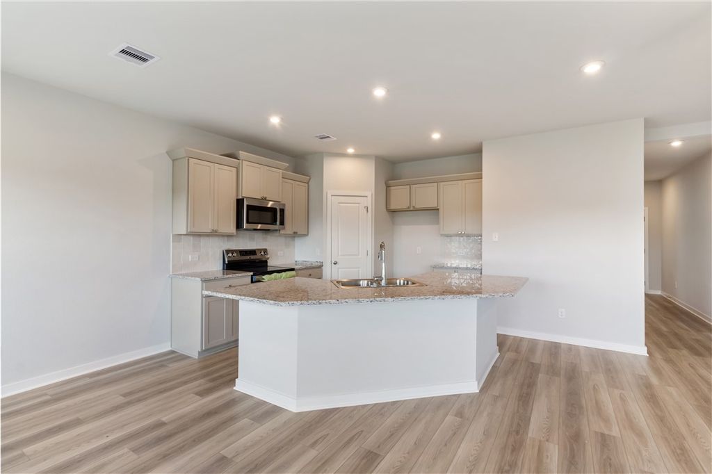 5518 Harriet Street, Bryan, TX 77807 — photo 3