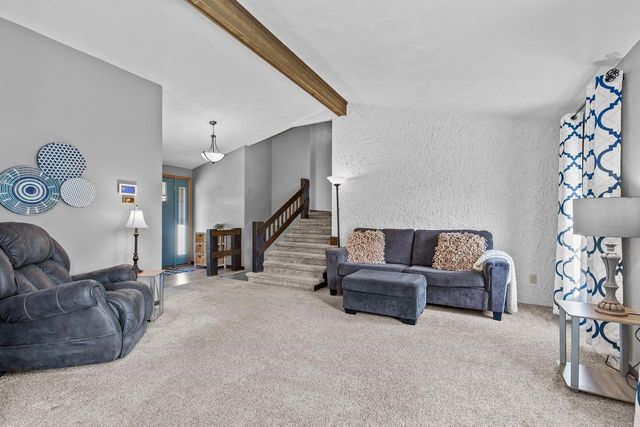 1000 GREENDALE STREET, Menasha, WI 54952