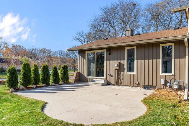 1000 GREENDALE STREET, Menasha, WI 54952