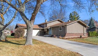 1000 GREENDALE STREET, Menasha, WI 54952