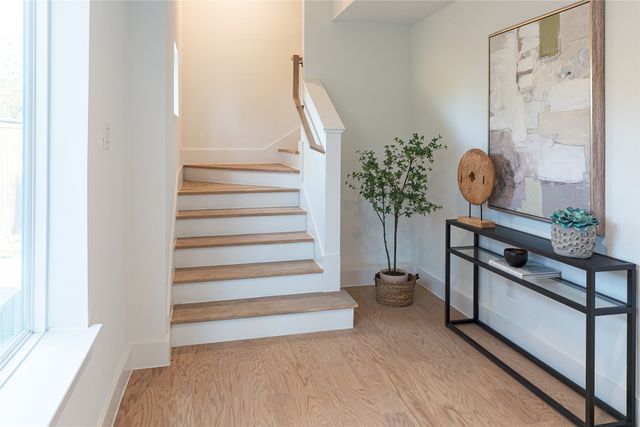2610 Kimsey 205, Dallas, TX 75235