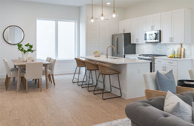 2610 Kimsey 205, Dallas, TX 75235