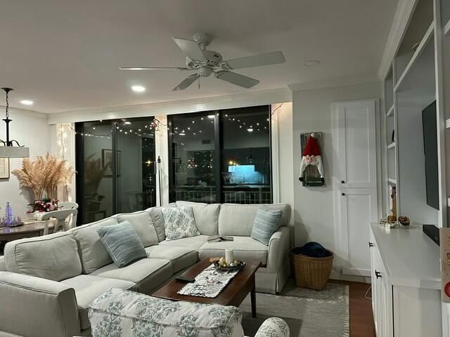 330 Concord Street 6c, Charleston, SC 29401