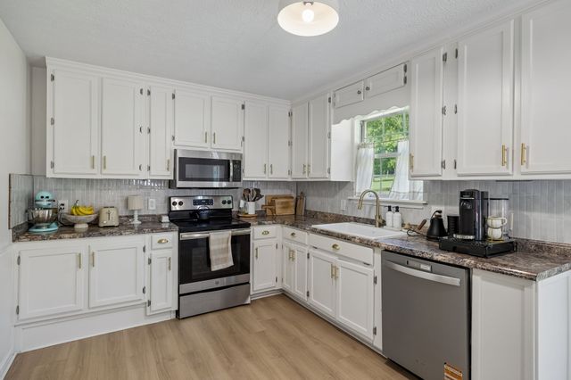 636 Shelley Dr, Mount Juliet, TN 37122