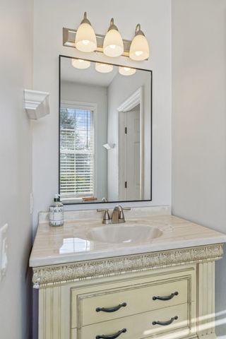 636 Shelley Dr, Mount Juliet, TN 37122