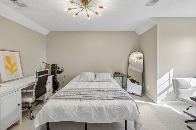 636 Shelley Dr, Mount Juliet, TN 37122