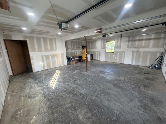 636 Shelley Dr, Mount Juliet, TN 37122