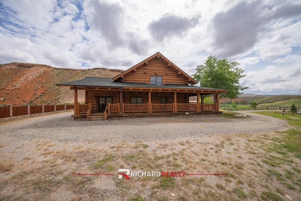 1727 Hwy 14 E, Shell, WY 82441 photo 3