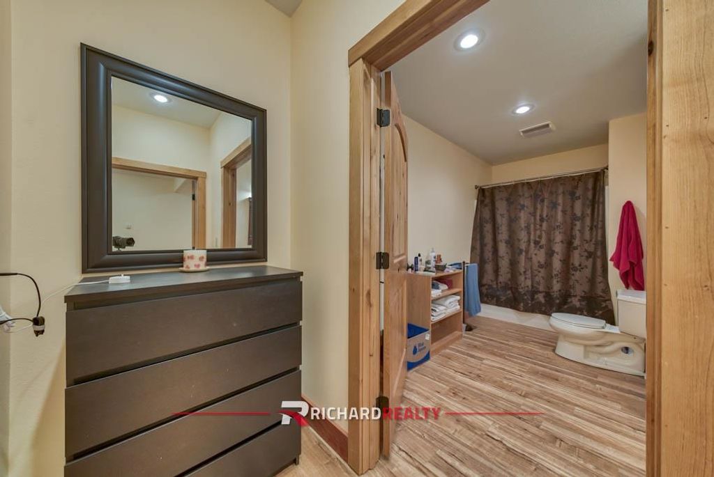 1727 Hwy 14 E, Shell, WY 82441 photo 39