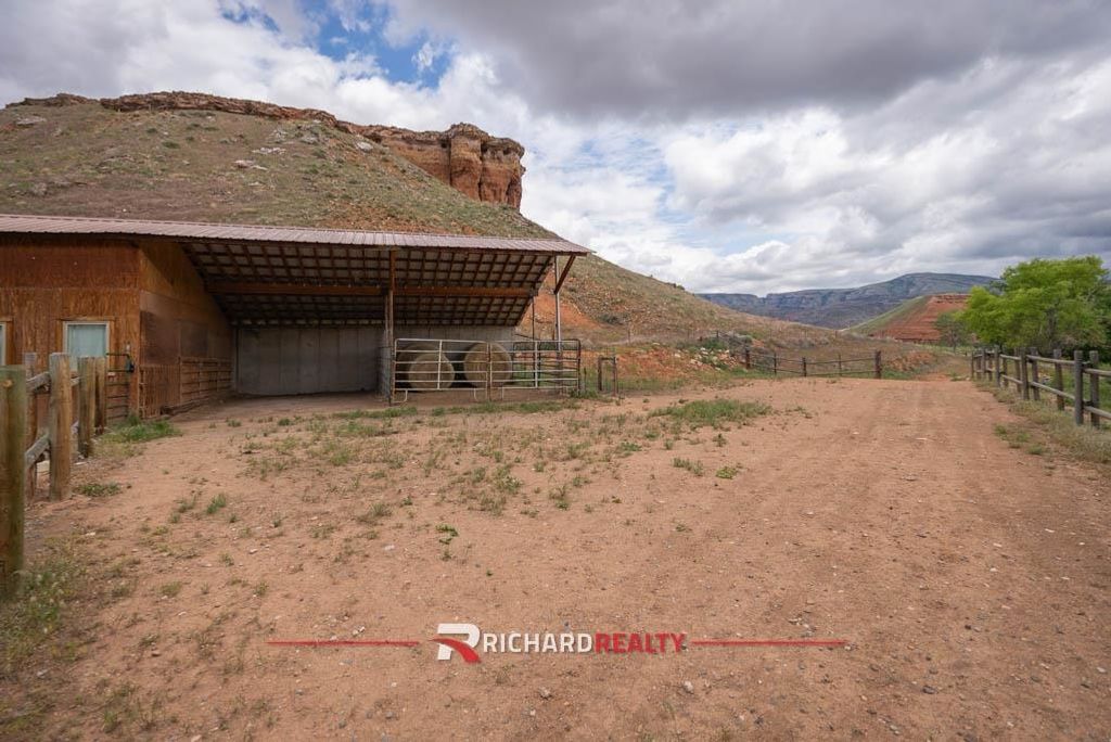 1727 Hwy 14 E, Shell, WY 82441 photo 48