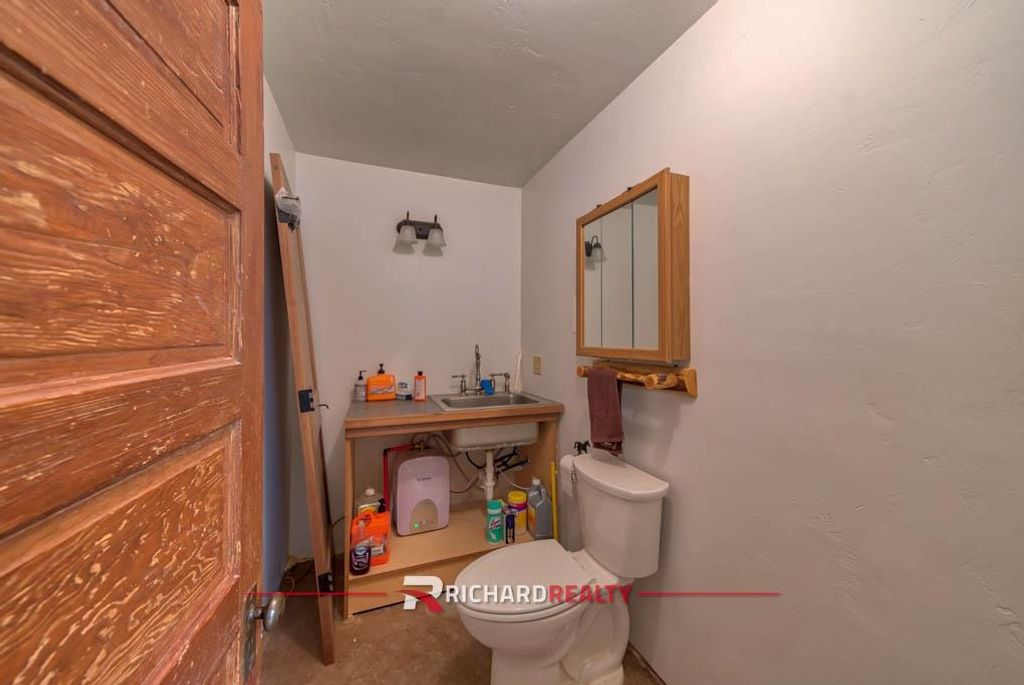 1727 Hwy 14 E, Shell, WY 82441 photo 52