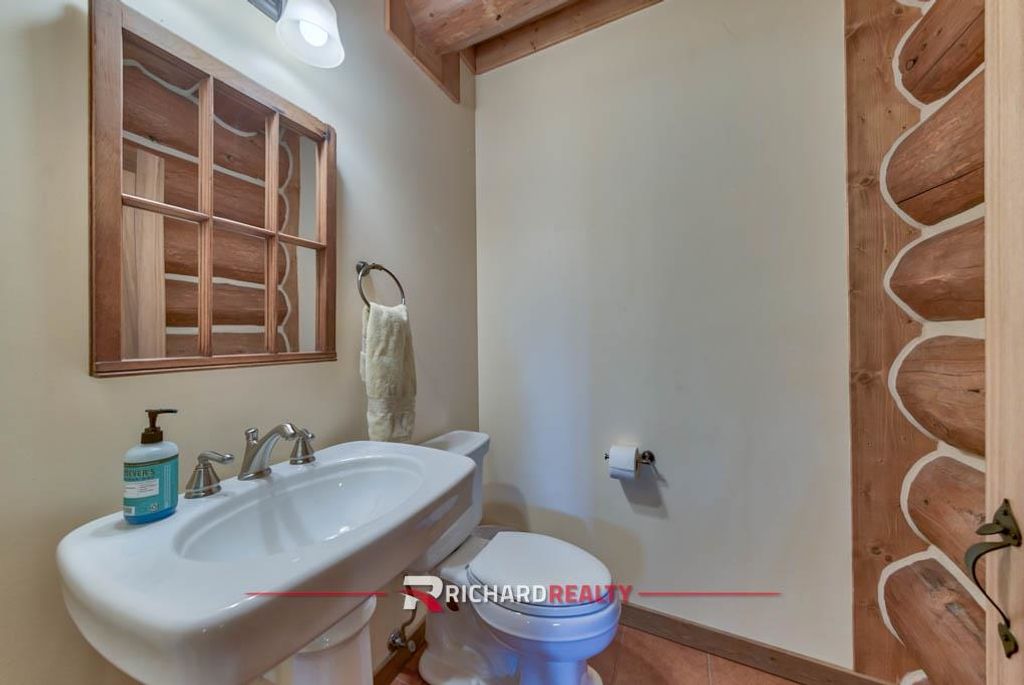 1727 Hwy 14 E, Shell, WY 82441 photo 8