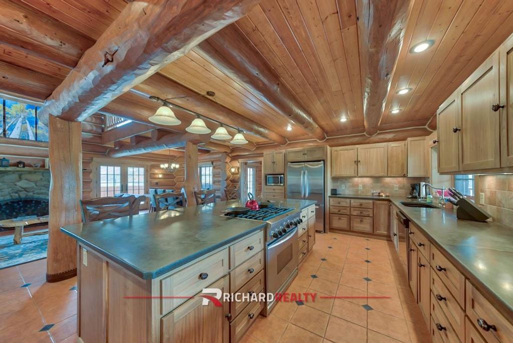 1727 Hwy 14 E, Shell, WY 82441 photo 9