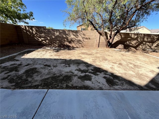 9174 Mackanos Avenue, Las Vegas, NV 89148