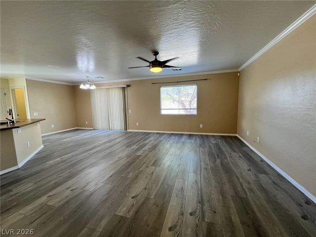 9174 Mackanos Avenue, Las Vegas, NV 89148