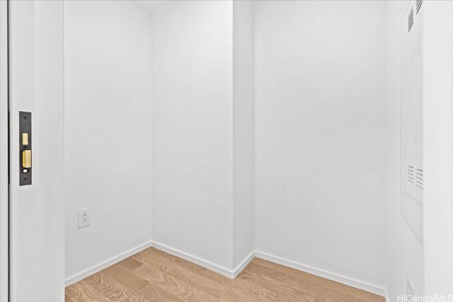 333 Ward Avenue 2005, Honolulu, HI 96814