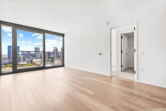 333 Ward Avenue 2005, Honolulu, HI 96814