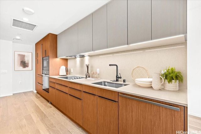 333 Ward Avenue 2005, Honolulu, HI 96814