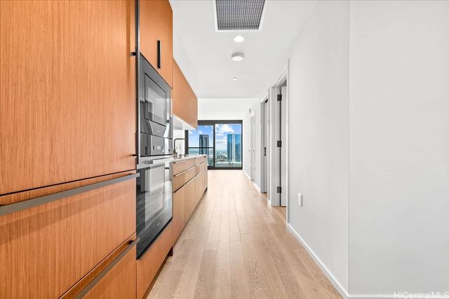 333 Ward Avenue 2005, Honolulu, HI 96814