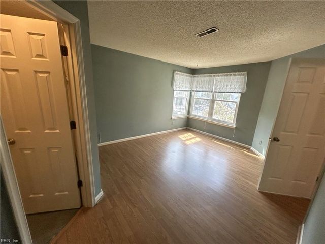 110 Stratford Dr Apt F, Williamsburg, VA 23185