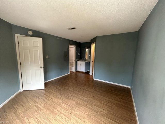 110 Stratford Dr Apt F, Williamsburg, VA 23185