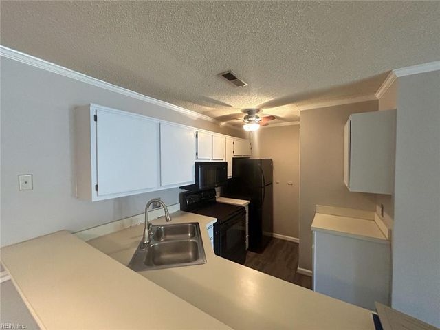 110 Stratford Dr Apt F, Williamsburg, VA 23185