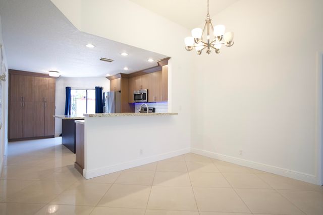 8989 W Sunrise Boulevard, Plantation, FL 33322