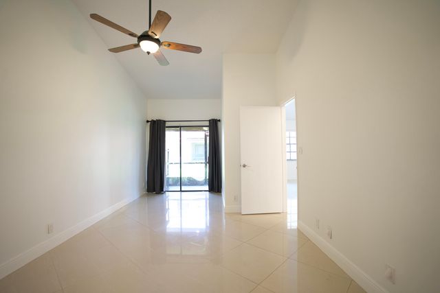 8989 W Sunrise Boulevard, Plantation, FL 33322