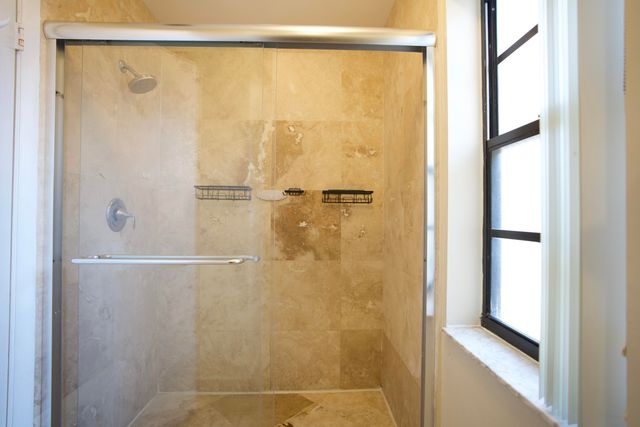 8989 W Sunrise Boulevard, Plantation, FL 33322