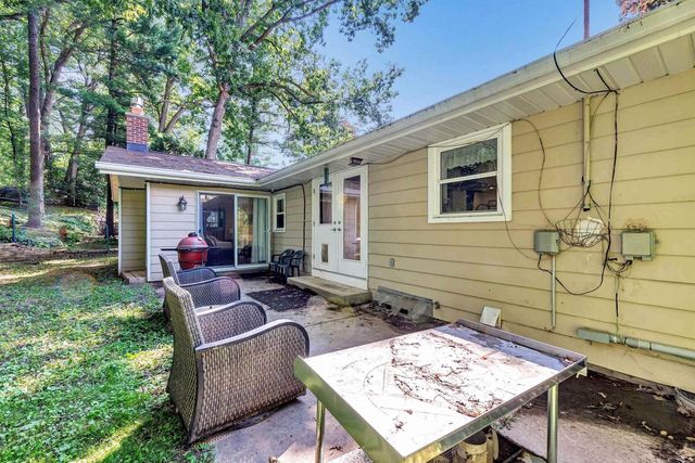 1014 LAVERNE DRIVE, Green Bay, WI 54311